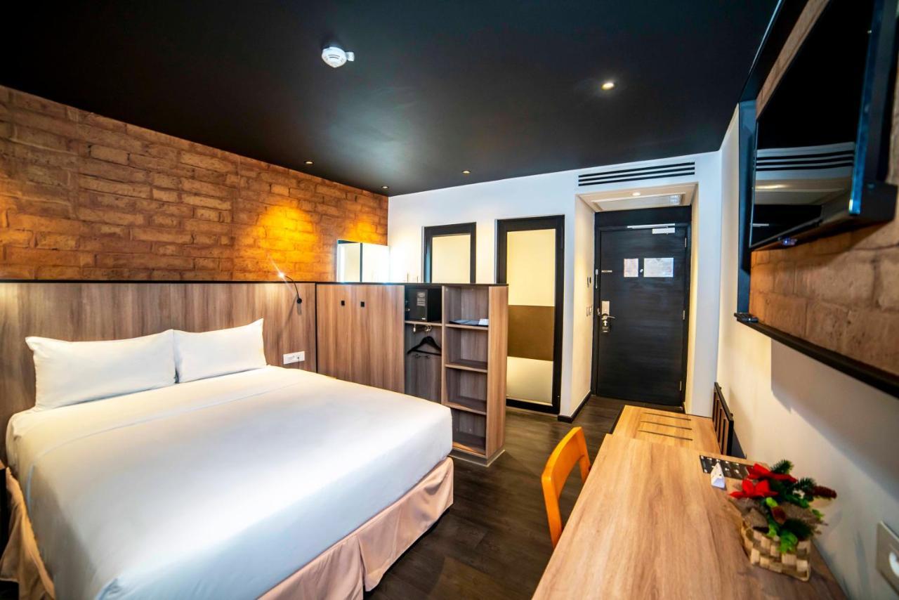 Onomo Hotel ดูอาลา ภายนอก รูปภาพ